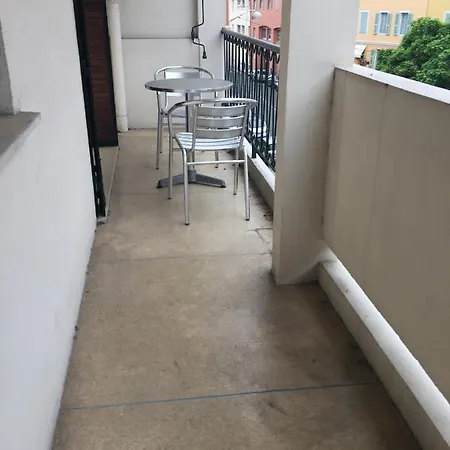 Appartement T3 Climatise Entre Mer Et Centre Nice Exterior photo